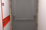 porte-de-service-acier-9