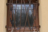 grille-de-fenetre-acier-1