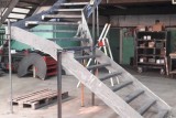 escalier-1-4-tournant-acier-sur-mesure-31