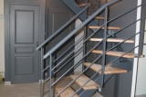 escalier-deux-quart-tournant-metal-limon-central-3
