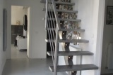 escalier-quart-tournant-métal-limon-central-avec-led-